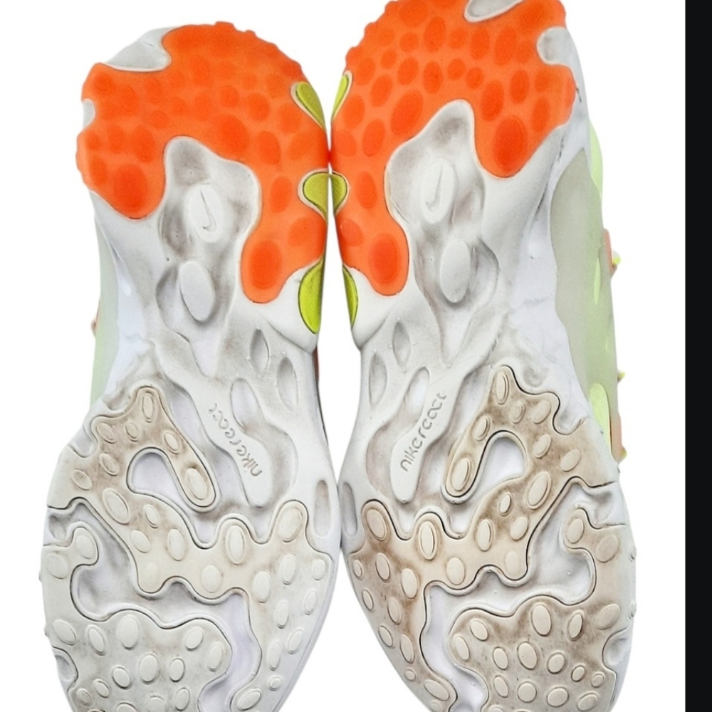 Nike react Presto Gs Barely Volt Crimson Hyper BQ4002-700 7Y/ Womens Sz.8.5 - Picture 2 of 5